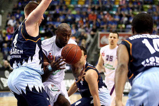 厦的团队协 厦的团队协