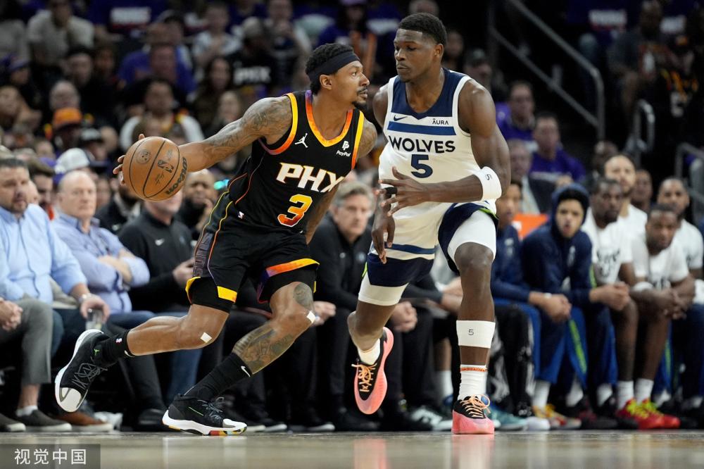 展现了他独 展现了他独