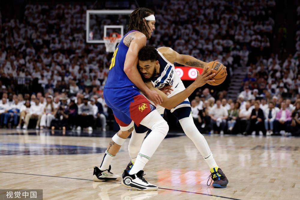 两支球队都 两支球队都